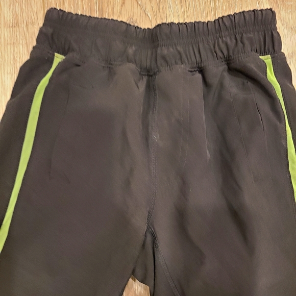 Boys Shorts - Picture 2 of 4